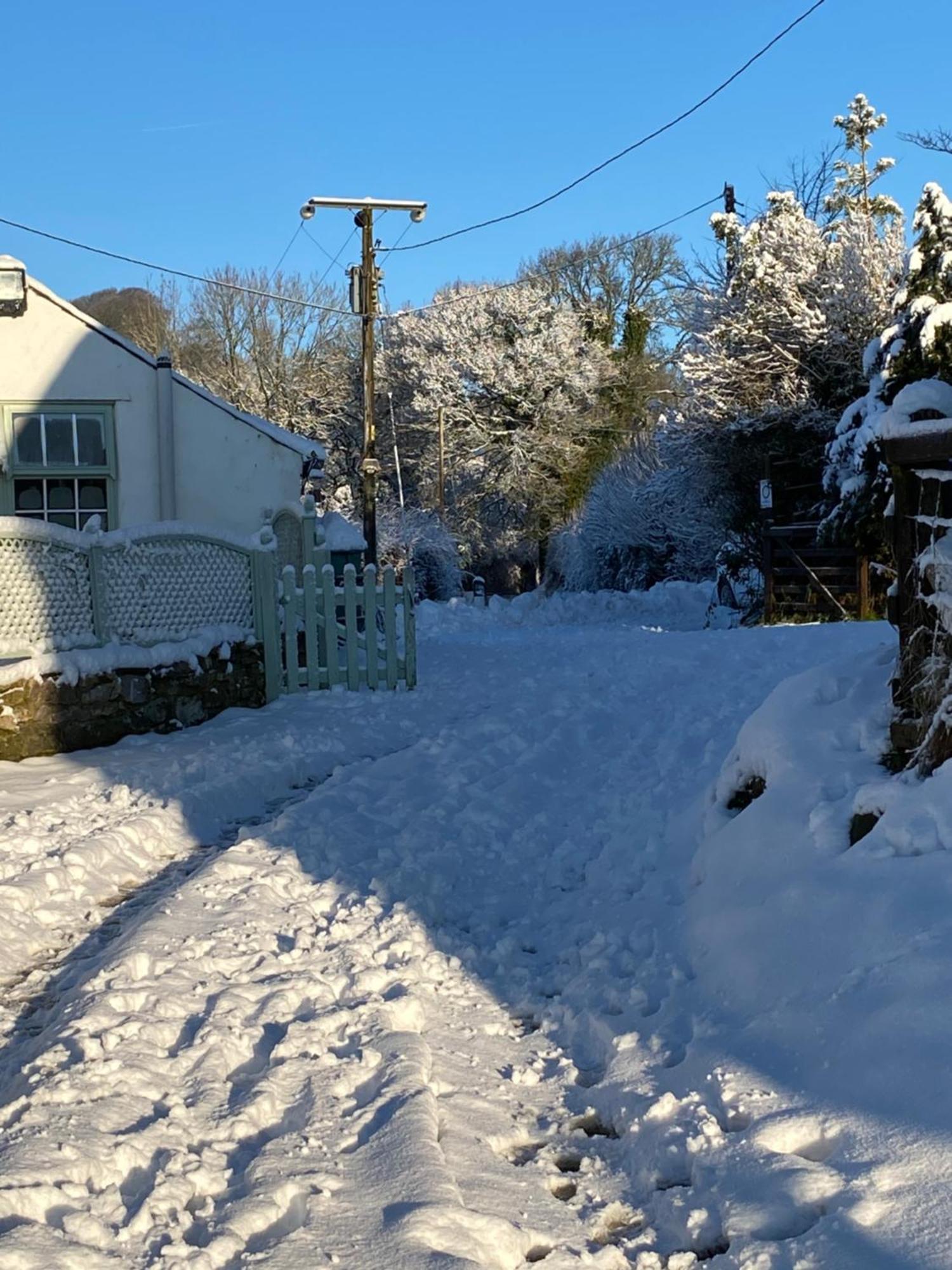 Gracie's At Woody's Glamping Campismo de Luxo Llangerniew